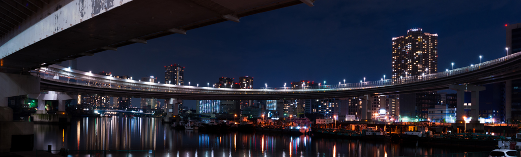 埠頭からの夜景