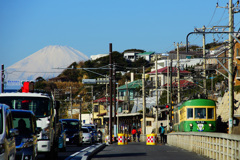 冬の雄大な富士山と一緒に...