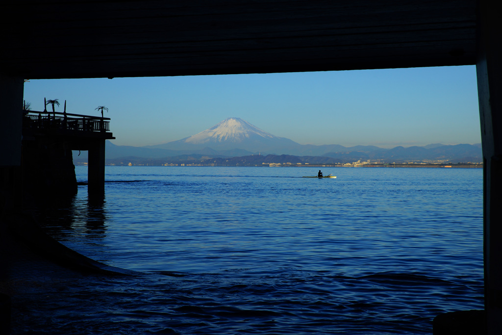 静かな蒼き時を…under the bridge