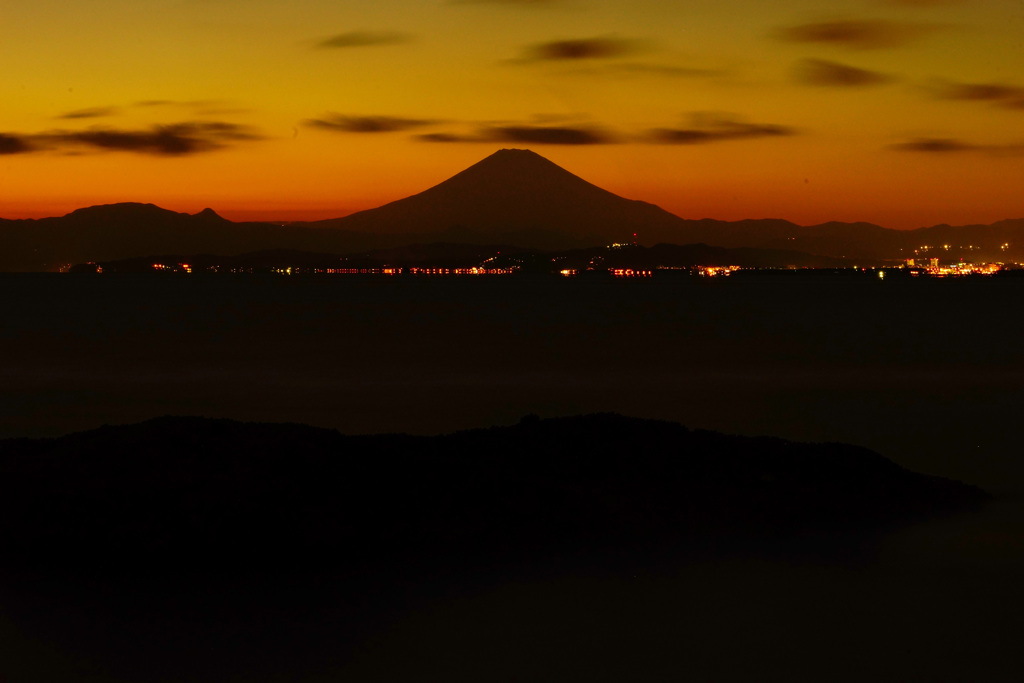 夕暮れの富士山
