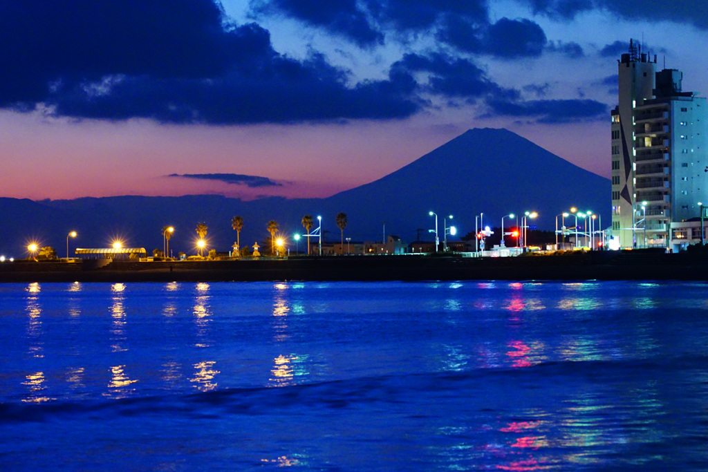 マジックな空と瑠璃色の海…そこに君がいてくれて