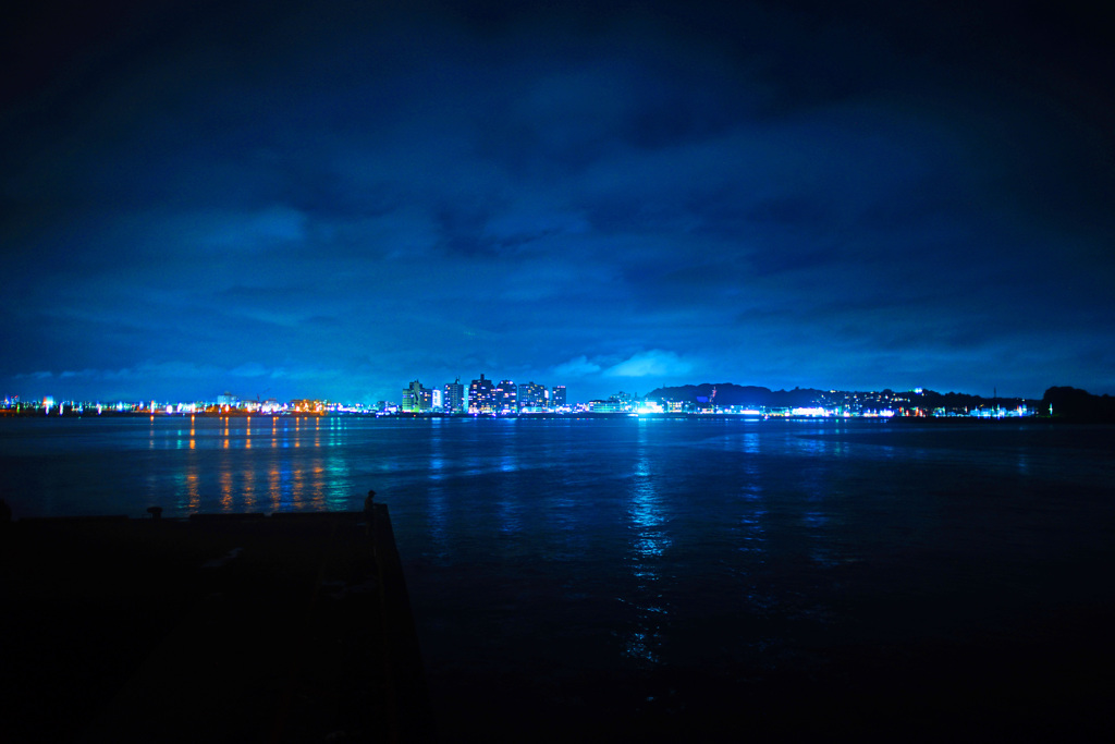 夜の海～静かなる釣り人～①