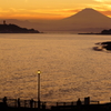 裾野に沈んだ夕陽…シルエット富士を愛でる DSC09541