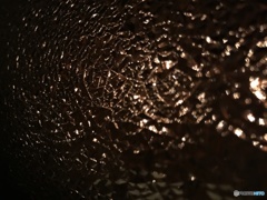 ガラスというレンズ