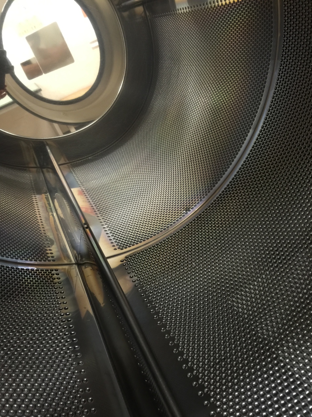 ドラムの中から