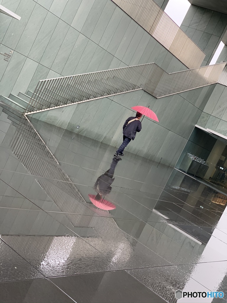 雨でうつる