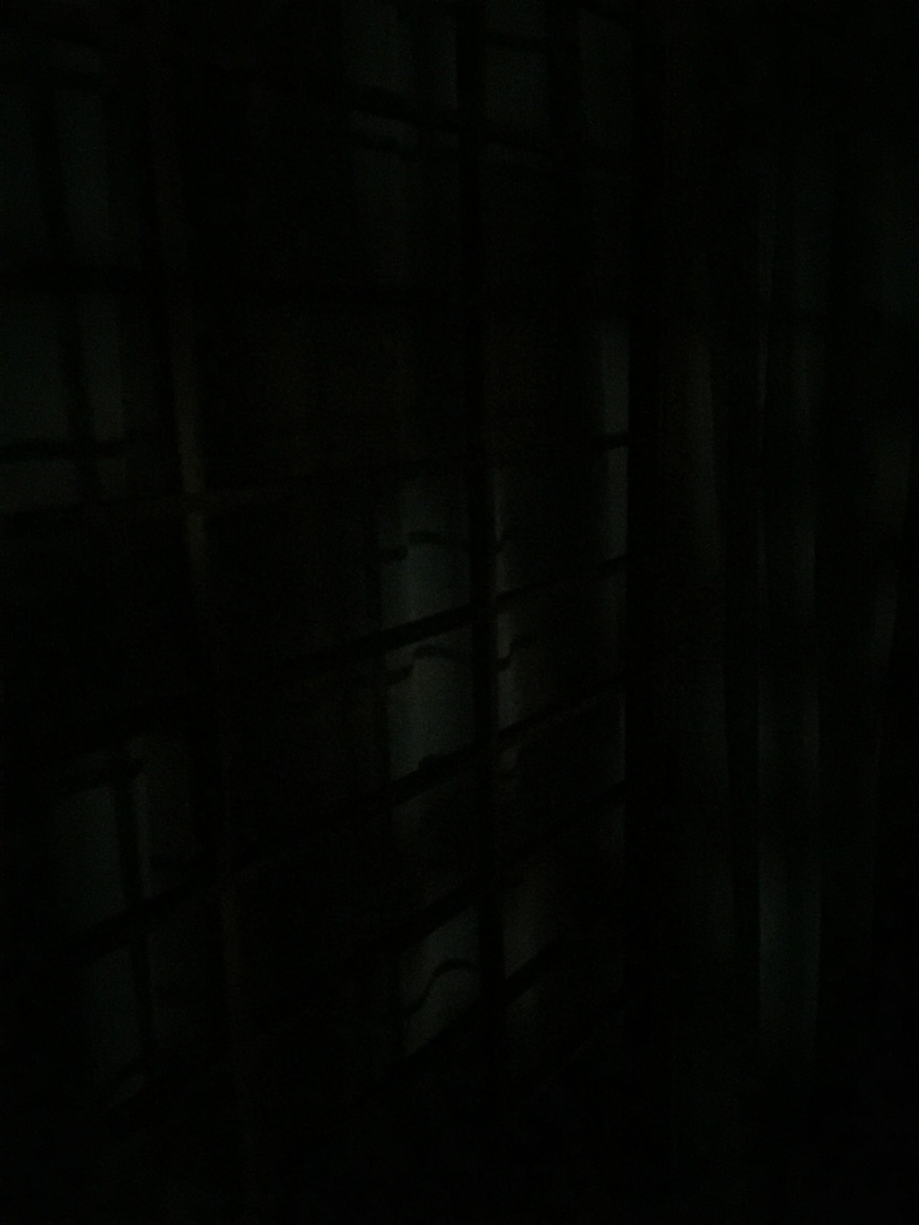 時計の音だけが聞こえてくる