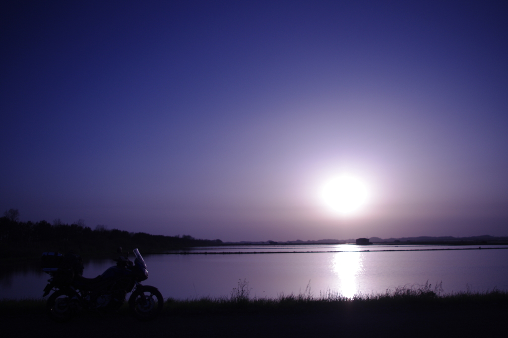 水田と夕日と単車　Ⅰ