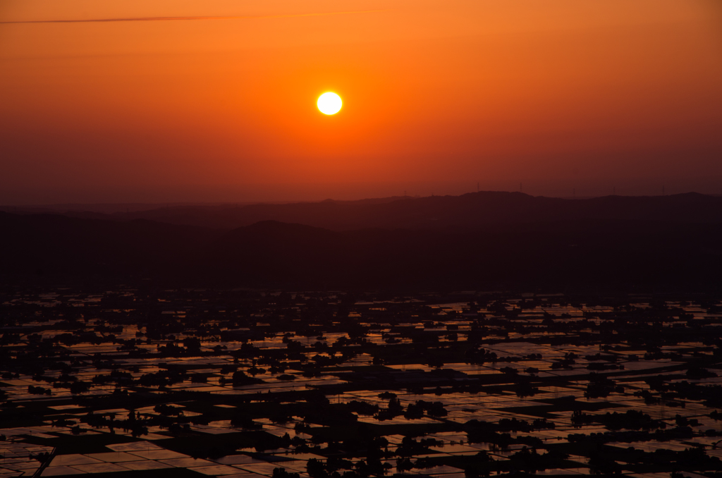 散居村の夕景