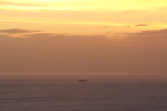 道の駅河野の夕景（2015/07/13）＝金色の空のフェリー＝