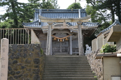 梶の貴船神社（越前松島より）