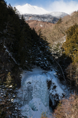 乗鞍岳と善五郎の滝