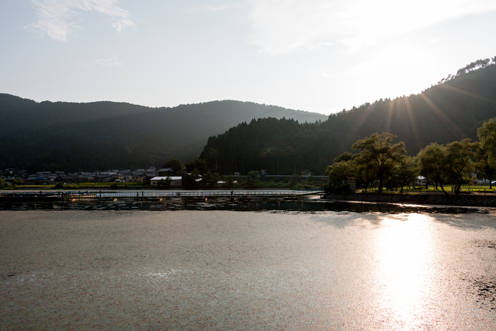 余呉湖の夕景１（８月の余呉湖より）