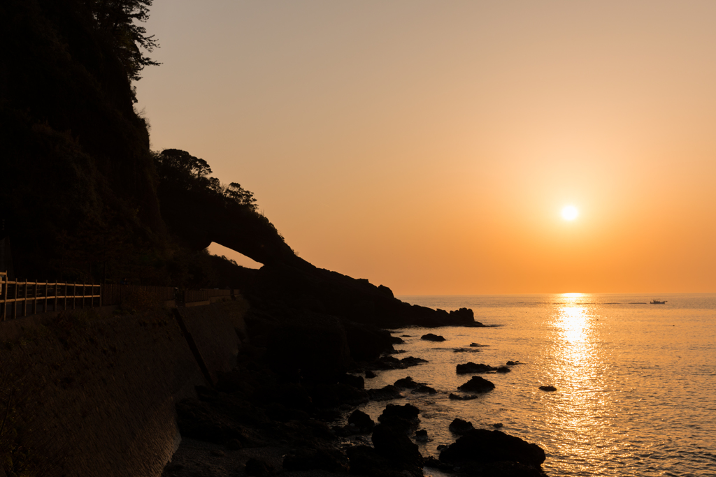 呼鳥門（こちょうもん）夕景