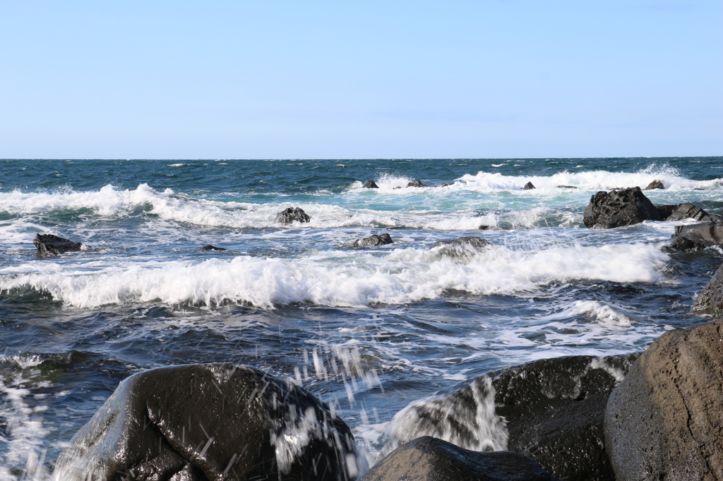 押し寄せる波 二の浜海岸より By おにころん Id 写真共有サイト Photohito 押し寄せる波 二の浜海岸より By おにころん Id 写真共有サイト Photohito