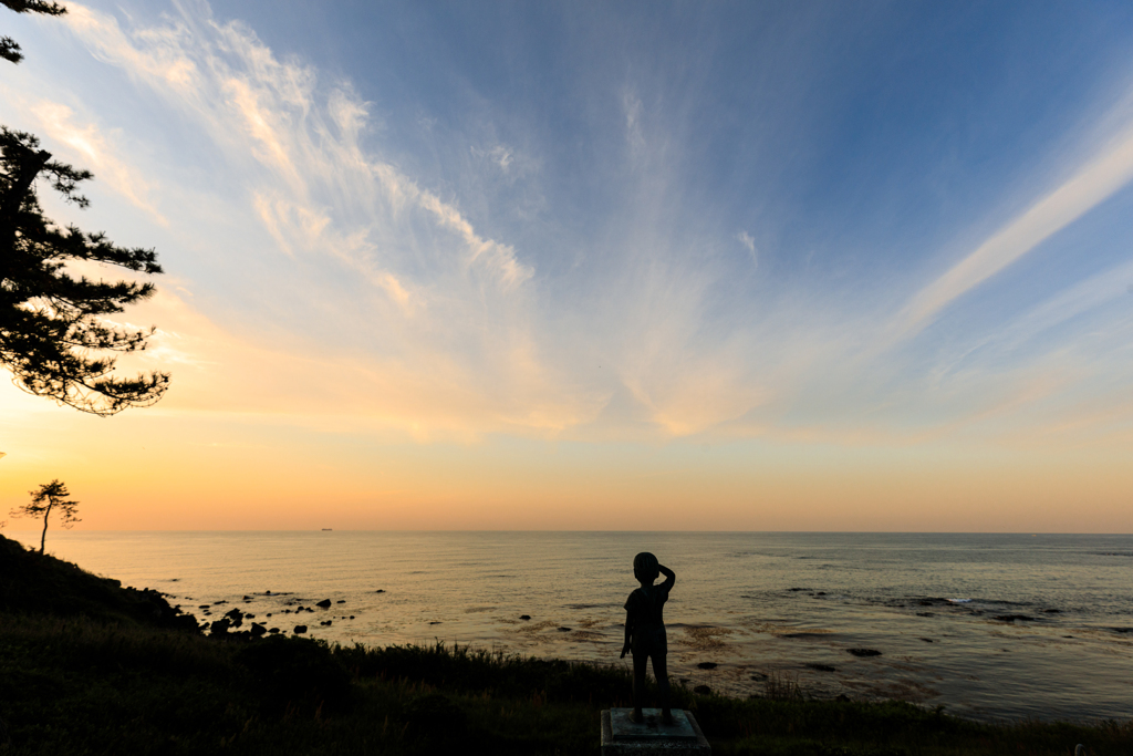 夕日を見つめて