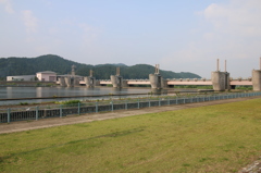 のどかな朝の鳴鹿大堰