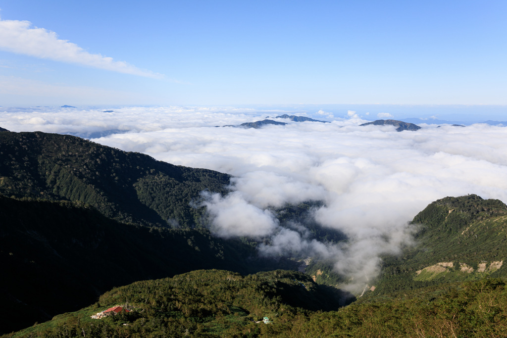 秋晴れの白山登山