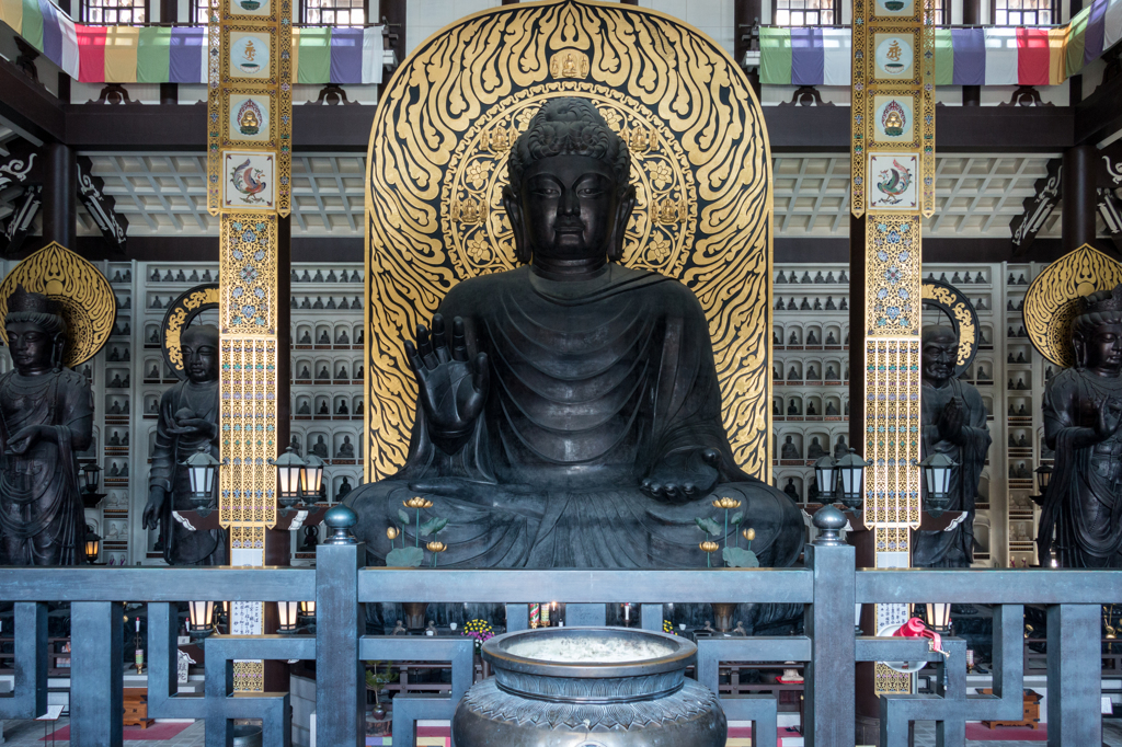 越前大仏２（バブルの遺産・大師山清大寺より）