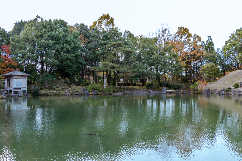 御座ノ間からの風景（養浩館庭園より）