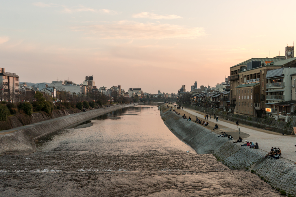 お正月の京都を撮ってみた 夕暮れの三条河原 By おにころん Id 写真共有サイト Photohito