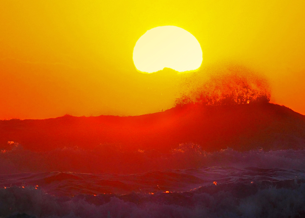 日向灘　波高し