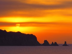 島の朝焼け