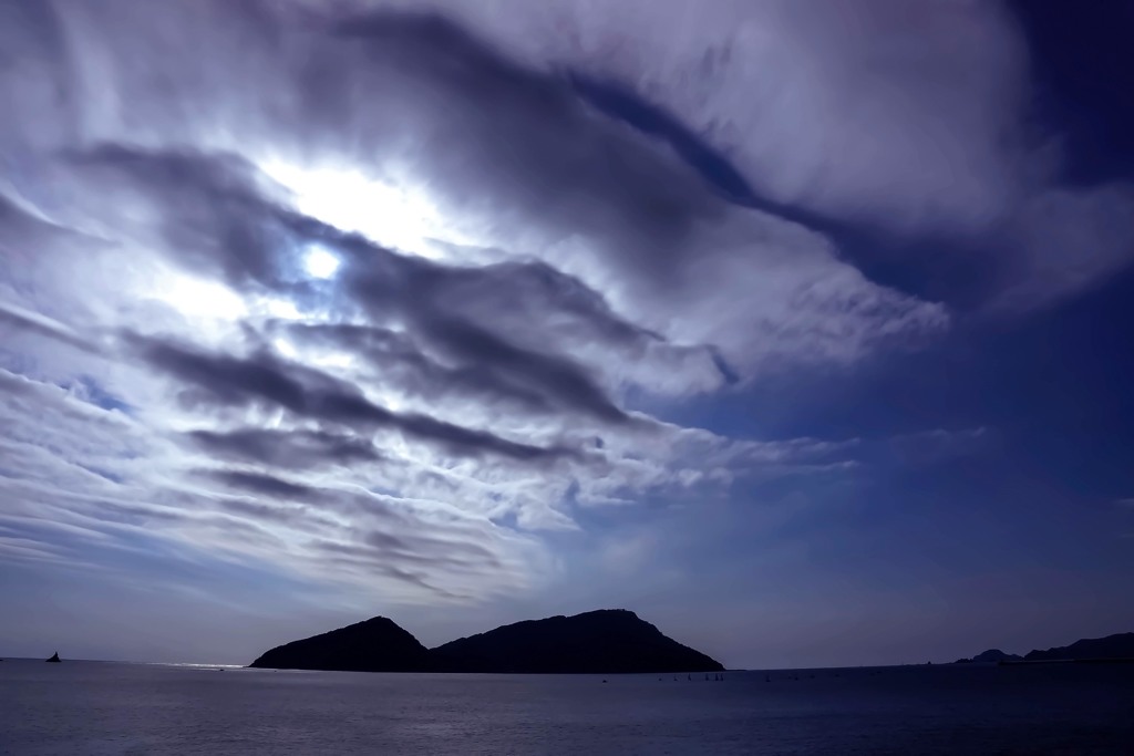 不安な雲