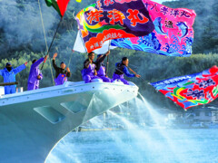 一本釣り船出港