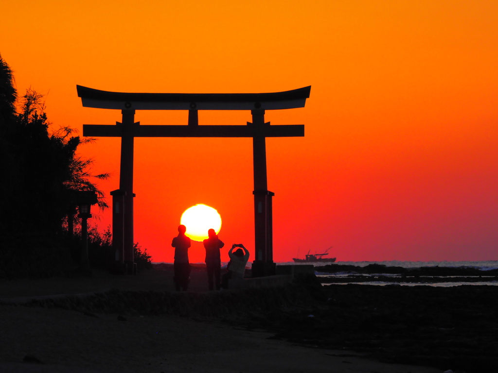 日の出参道