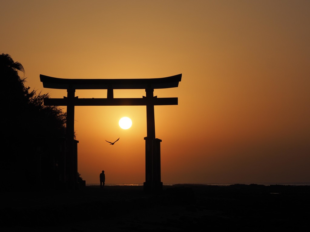 日の出の参道