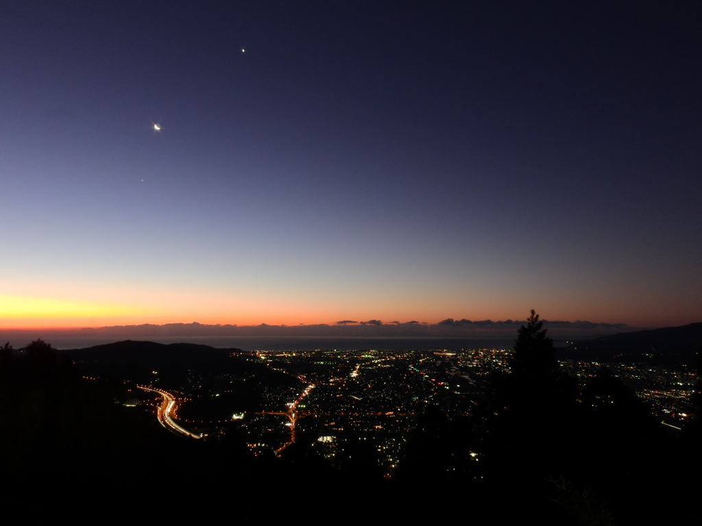 月木金と夜景