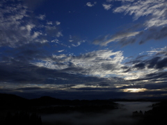 雲河