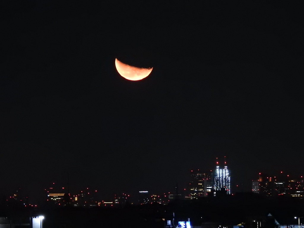 真夜中に輝く