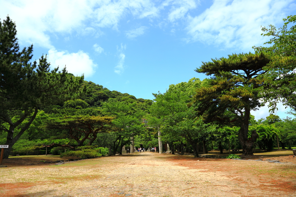 志都岐山神社にで