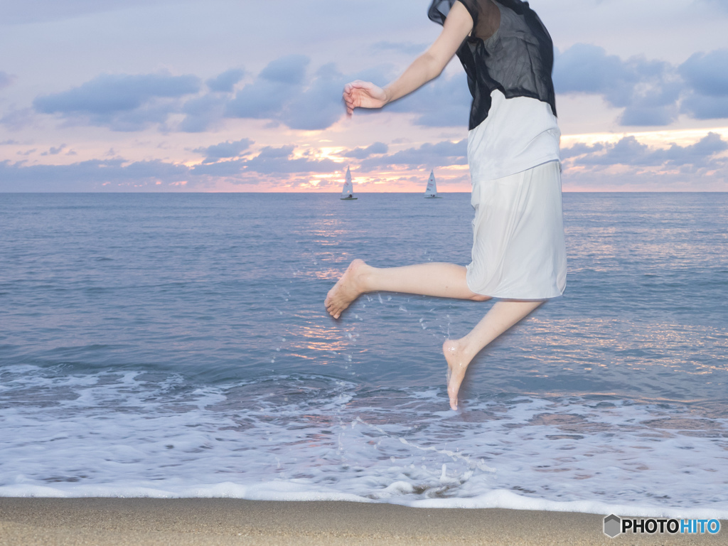 夏の終わりの海ジャンプ By ナスの与一 Id 写真共有サイト Photohito
