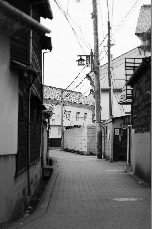 酒蔵の路地裏