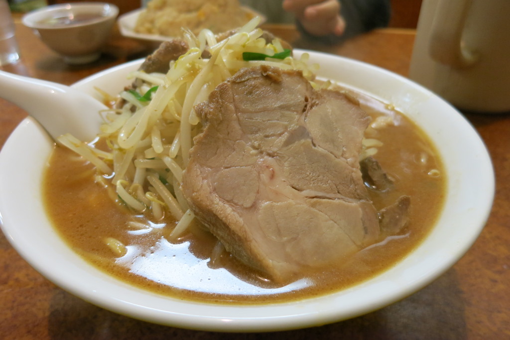 陳来の味噌チャーシュー麺