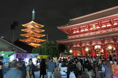 浅草寺ライトアップ