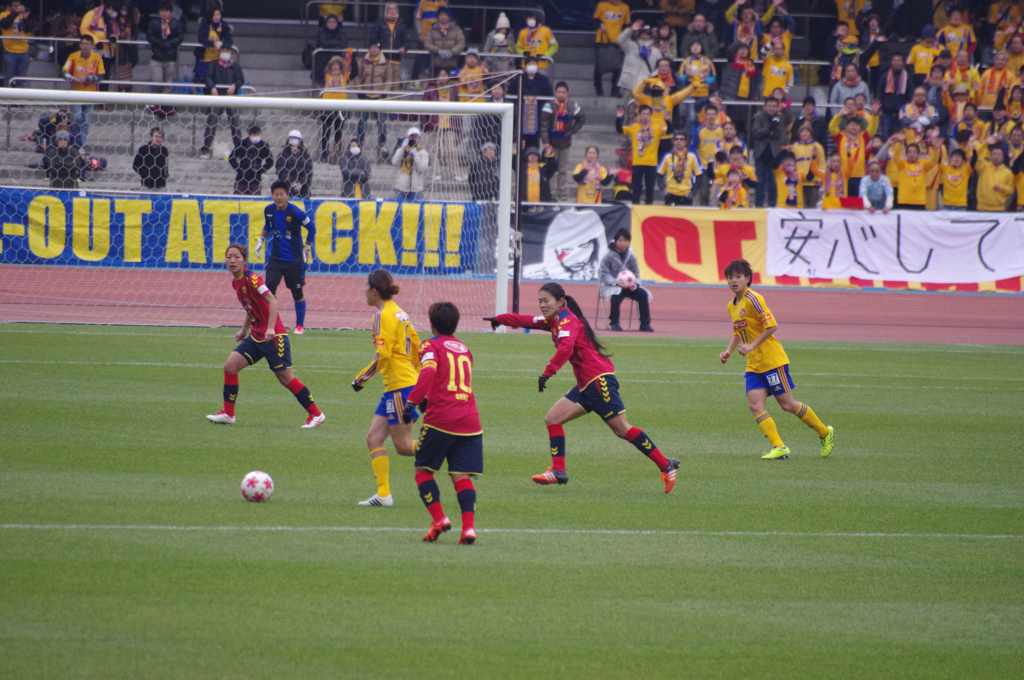 第37回皇后杯 準決勝　INAC神戸 vs ベガルタ仙台 にて#4