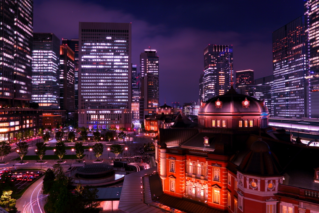 東京の夜は眩しかった