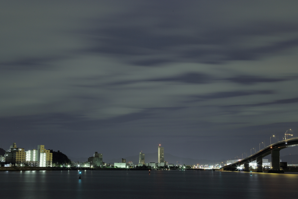 灰色の夜明 in 大橋