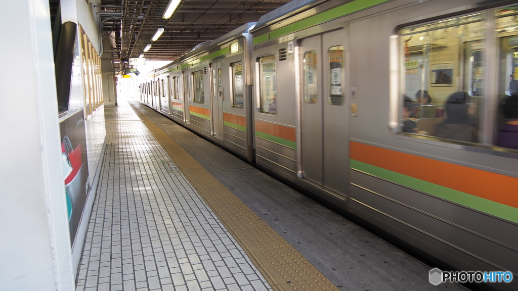 川越線〜拝島駅にて