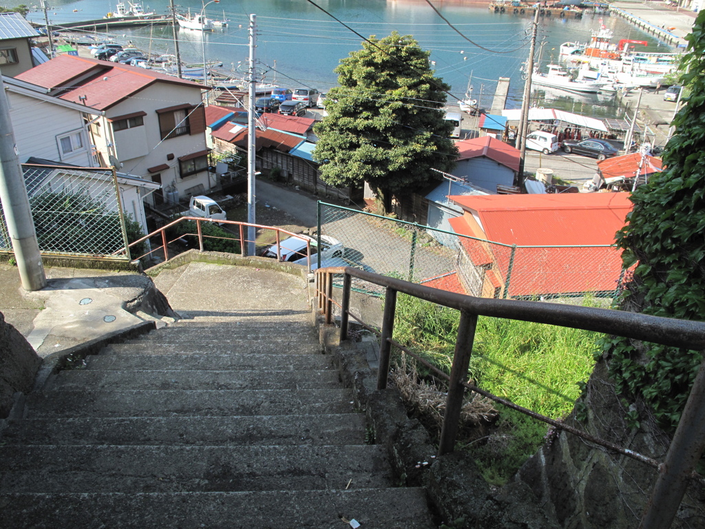 真鶴港の見える階段