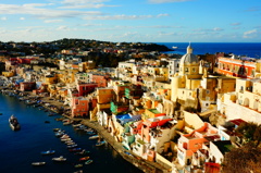 Italy③