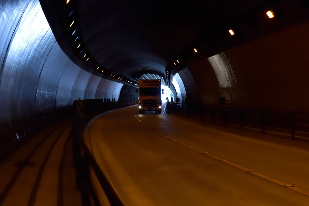 トンネル2
