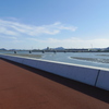 河川敷。