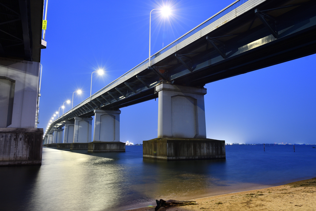 琵琶湖大橋