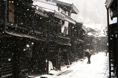 0005雪の降る町