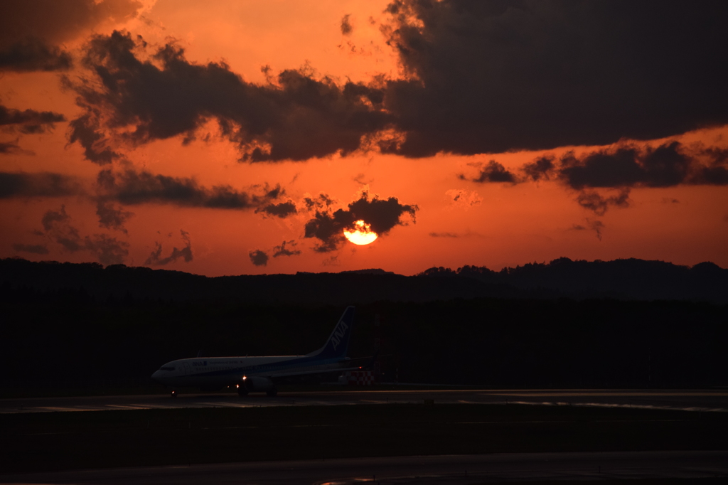 釧路空港の夕日